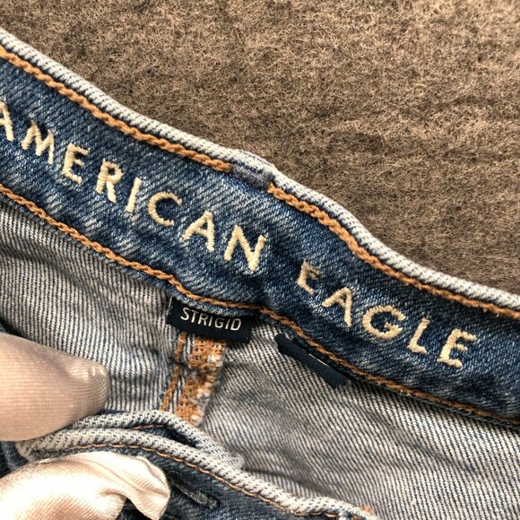 American Eagle Strigid Super High Rise Relaxed Short Womens 2 Blue Light Wash - Picture 7 of 9